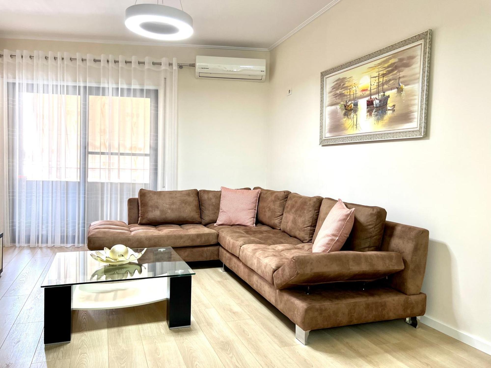 Apartament New Bazaar Cozy - 1 , 2 , 3 And 4 Tirana