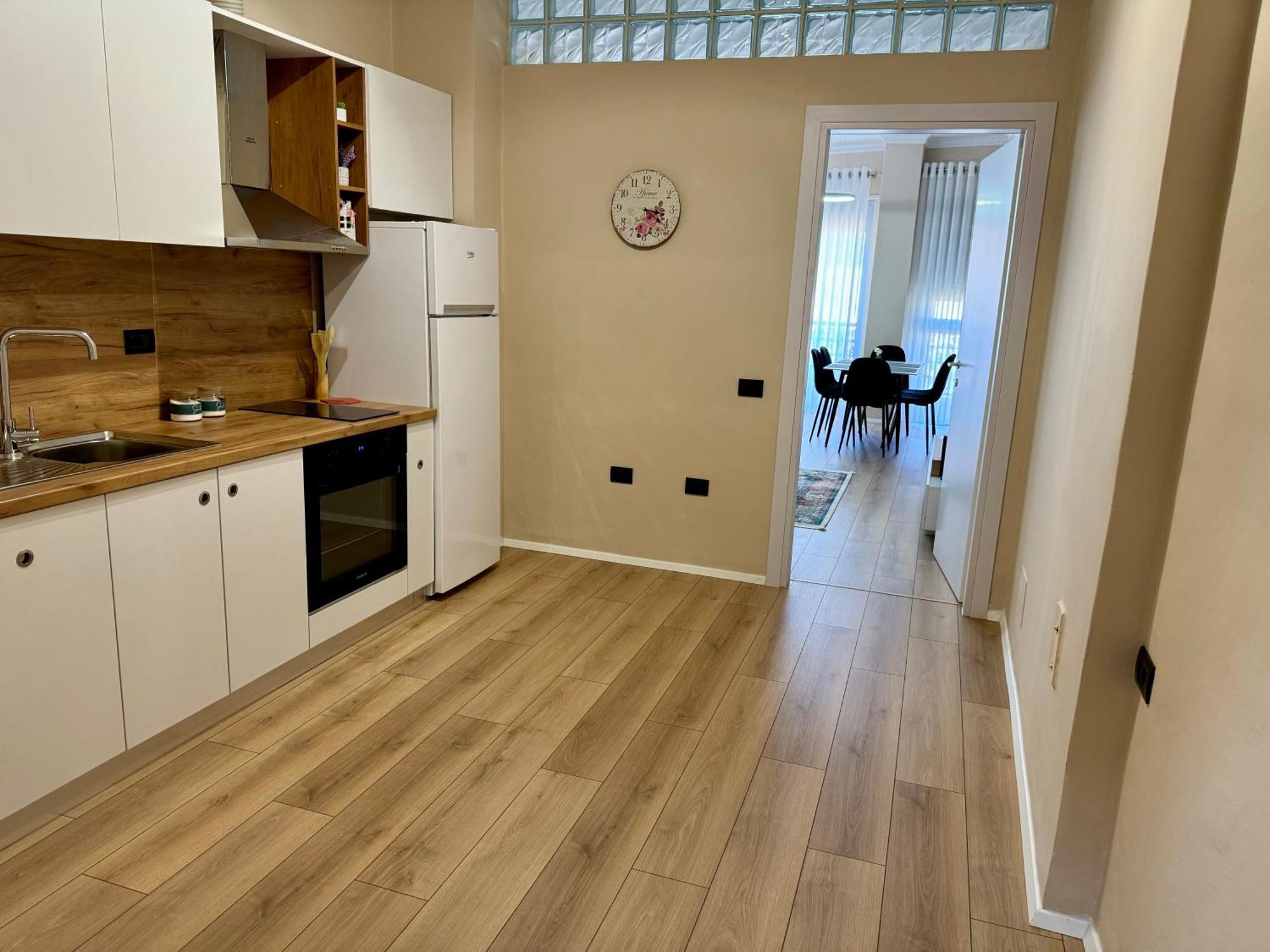 New Bazaar Cozy - 1 , 2 , 3 And 4 * Tirana
